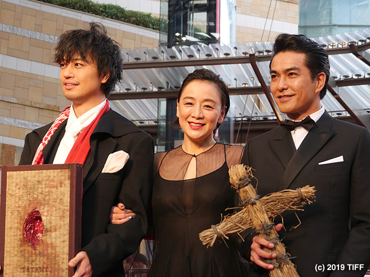 斎藤工と主演の北村一輝ら